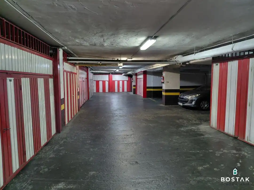 Parkplatz zur Miete in Luis Iruarrizaga Kalea, imagen 2