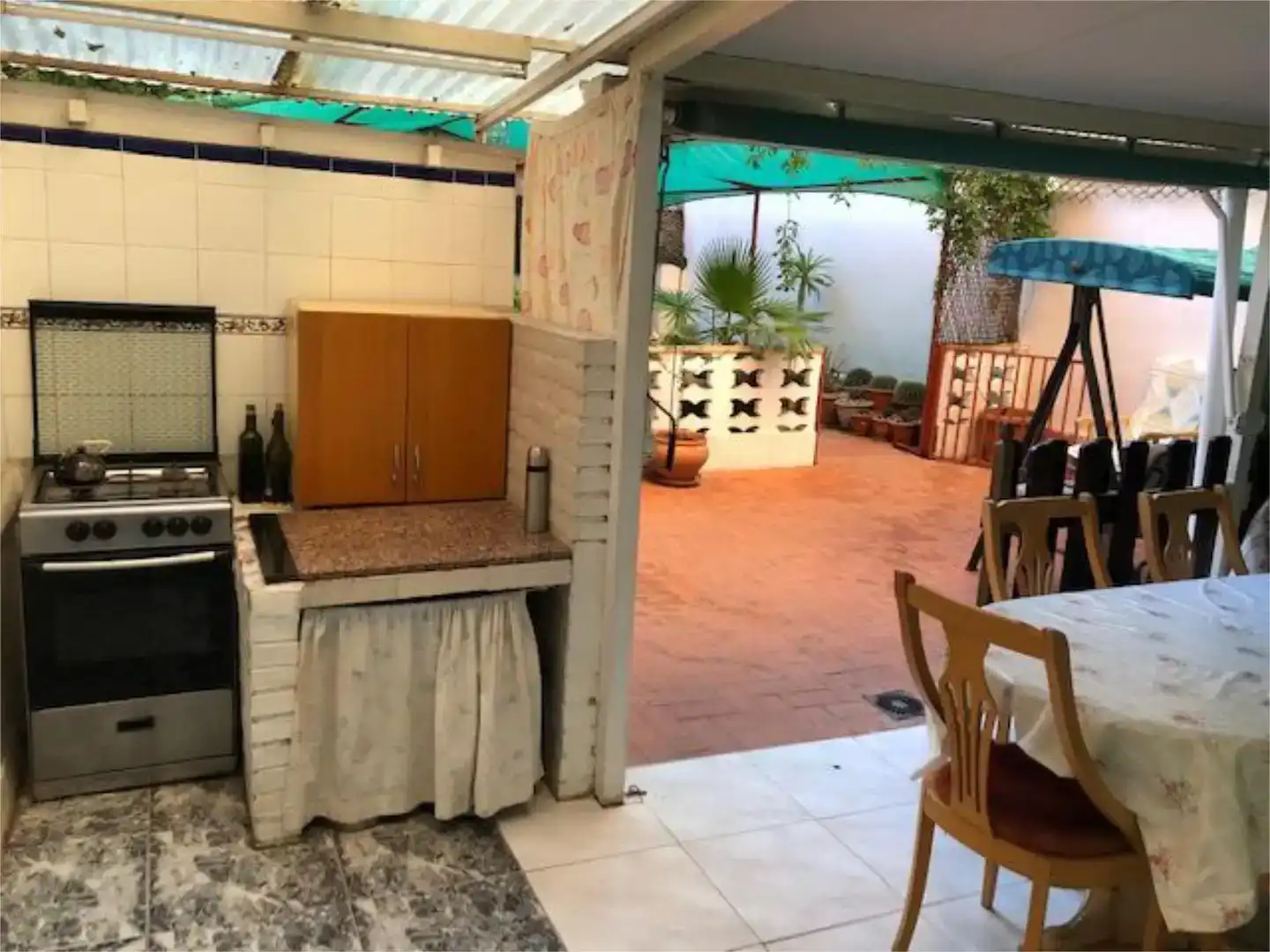 Flat for sale in  Valencia Capital  with Air Conditioner and Balcony