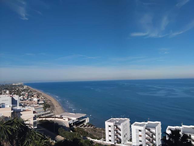 Apartamento en Venta en Carrer Azahar en El Faro