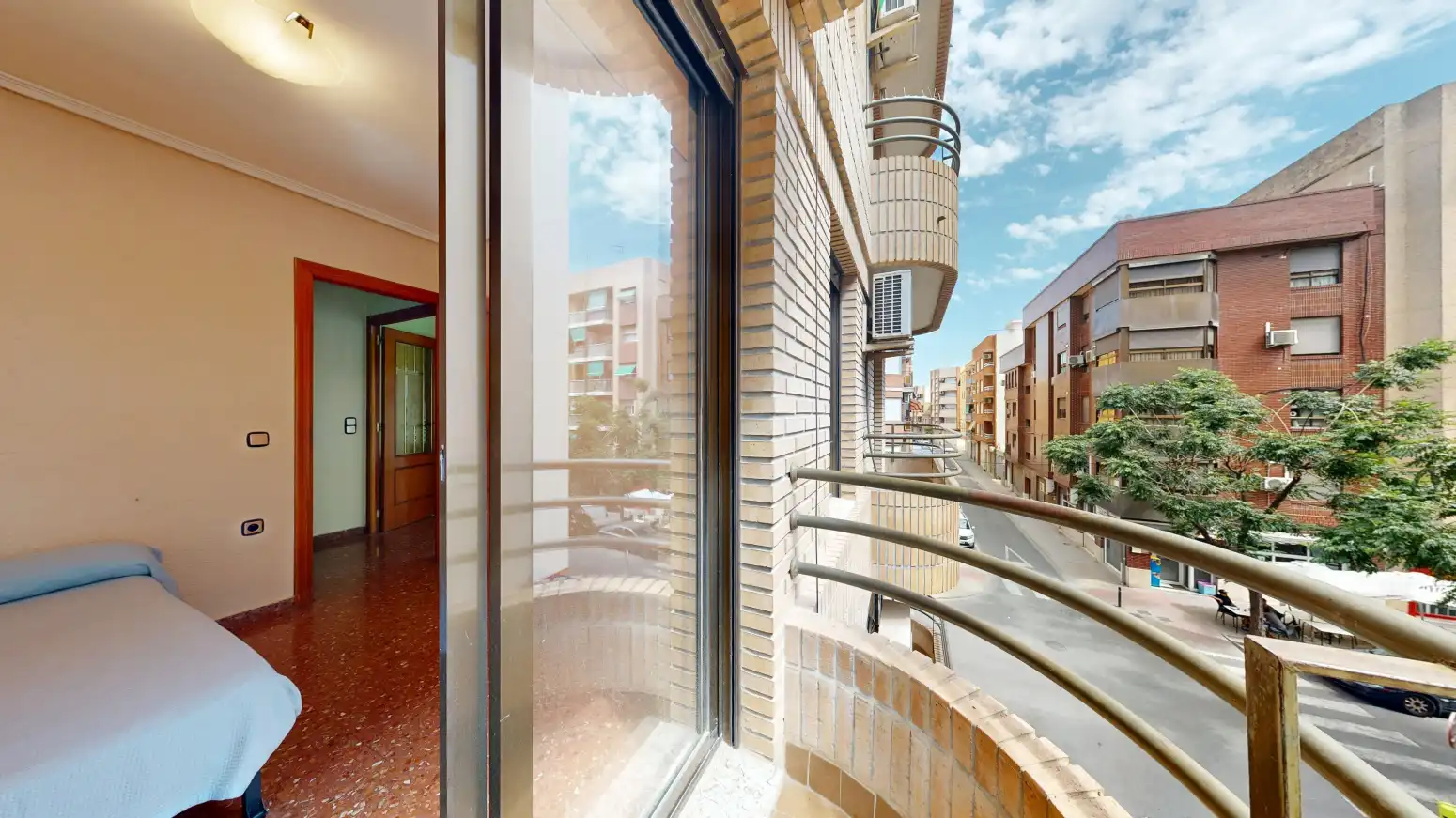 Terraza de Piso en venta en Torrent con Balcón