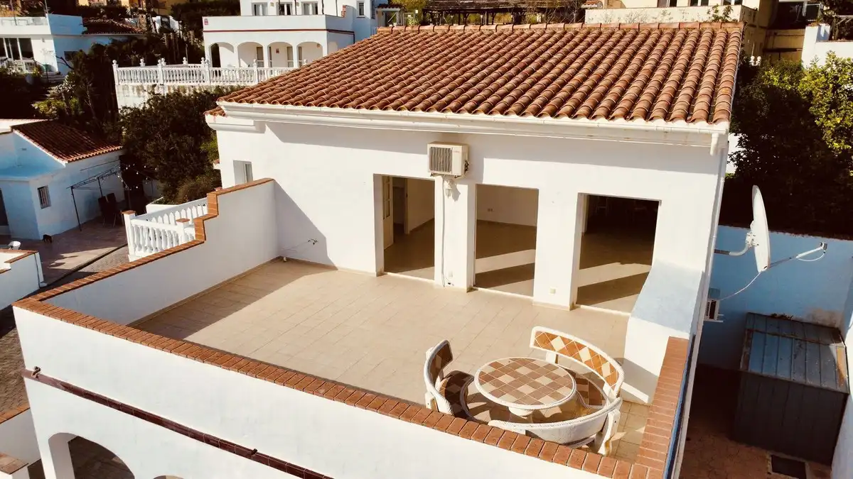 Detached house with terrace for sale in Calle Parque Central 5, imagen 5