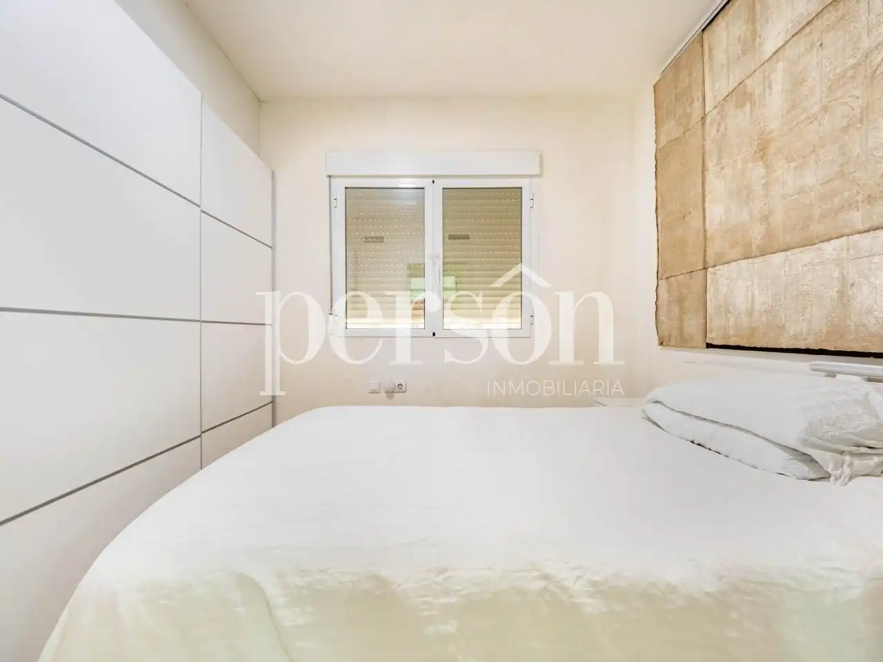 Habitación de Planta baja en venta en Valencia con Aire acondicionado, Amueblado y Internet