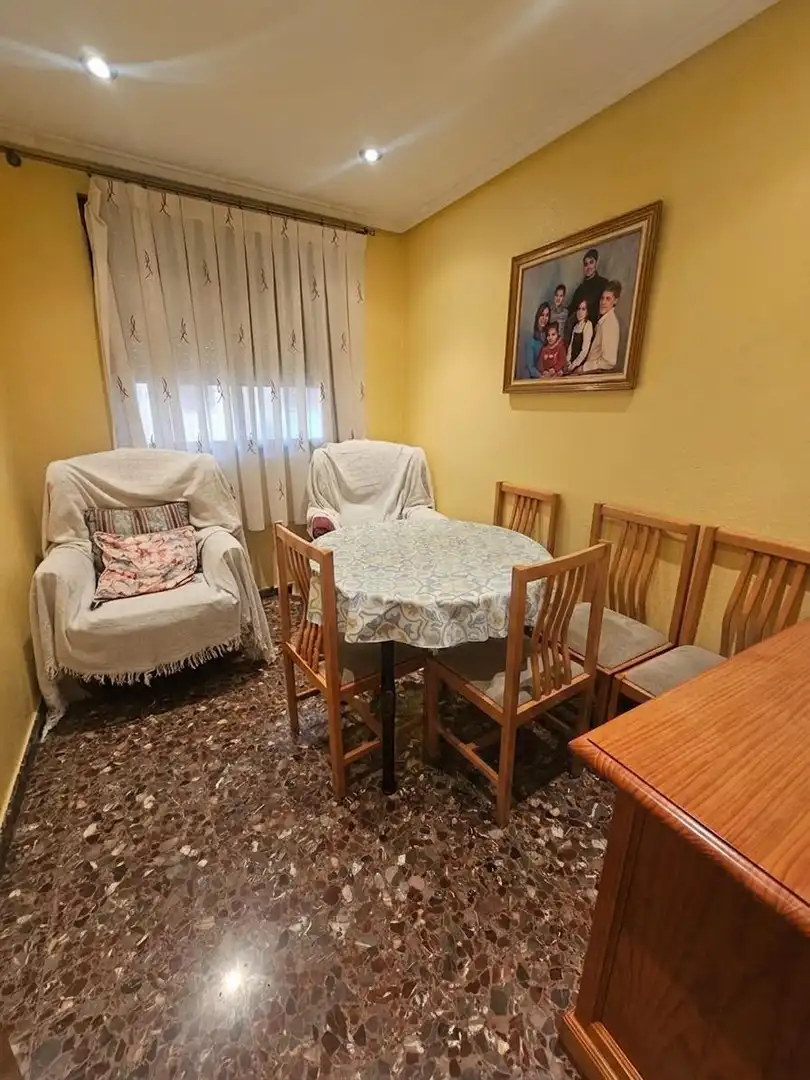 Comedor de Piso en venta en Xirivella con Aire acondicionado, Amueblado y Balcón