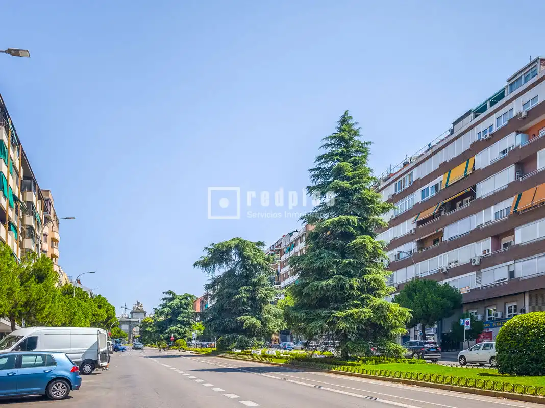 Vista exterior de Ático en venta en Madrid con Aire acondicionado, Calefacción y Parquet