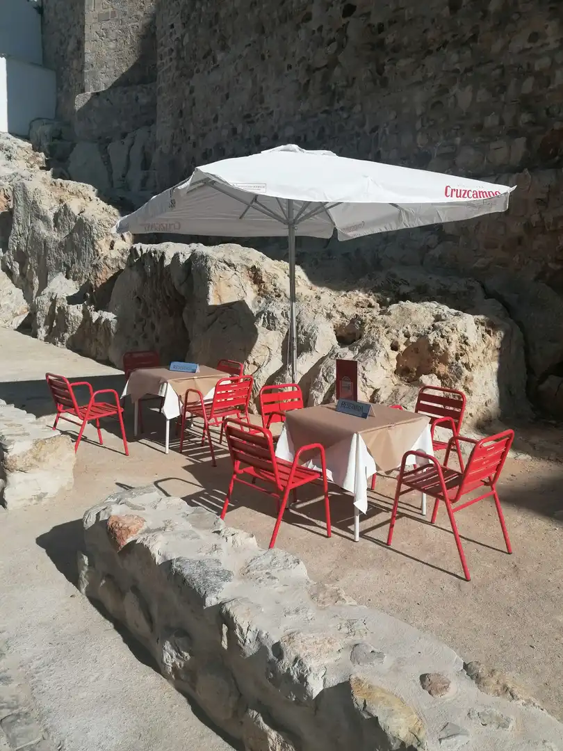Terrasse von Einfamilien-Reihenhaus zum Verkauf in Martos mit Klimaanlage, Heizung und Terrasse