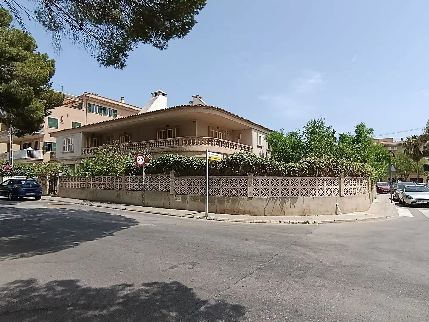 Außenansicht von Wohnung zum Verkauf in Capdepera mit Terrasse
