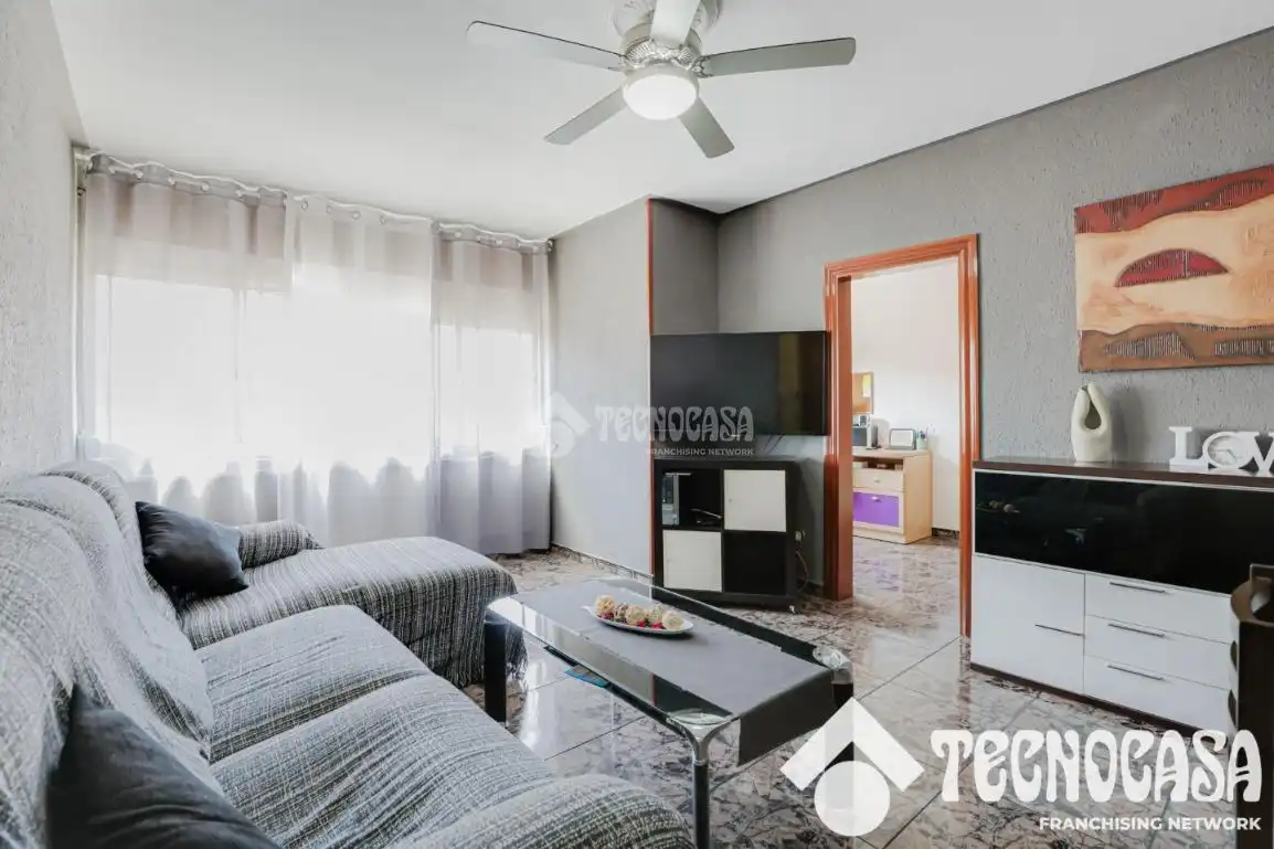 Living room of Flat for sale in Sant Vicenç Dels Horts  with Heating