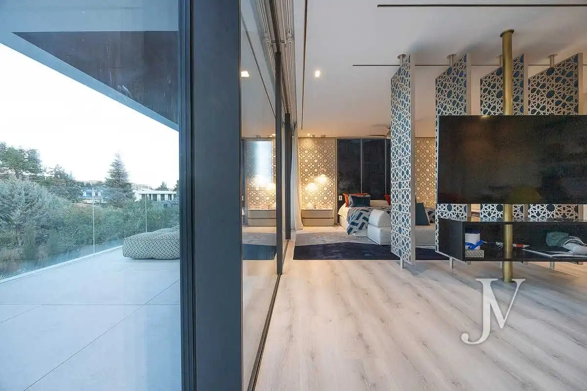 Houses for sale in Madrid  with Air Conditioner, Heating and Private garden