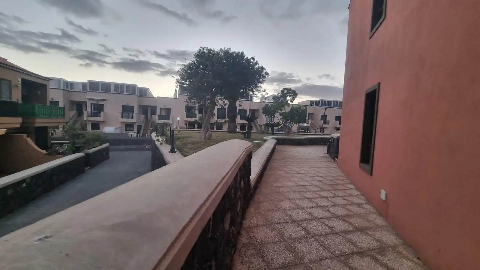 Vista exterior de Apartamento en venta en Arona con Terraza, Amueblado y Piscina comunitaria