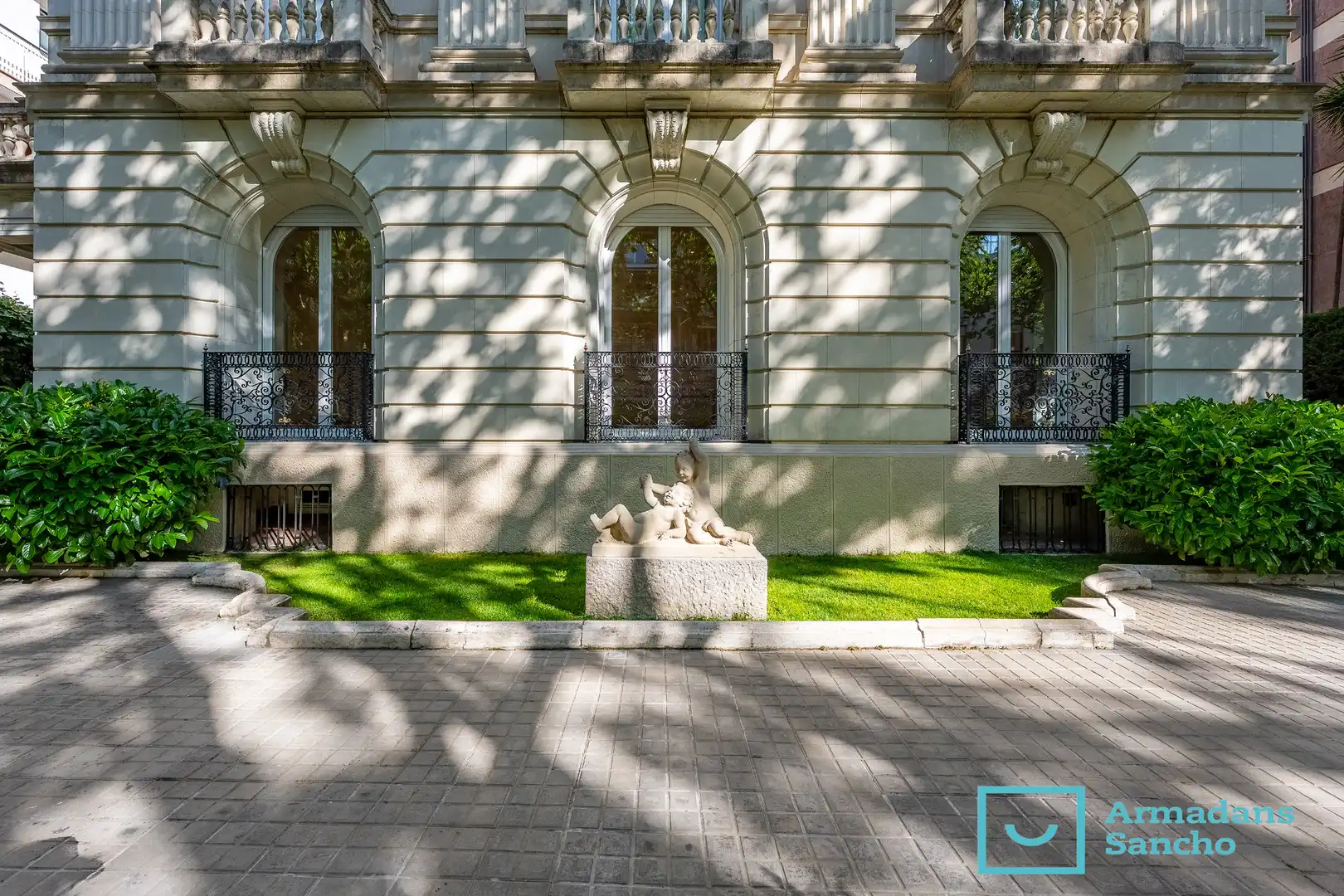 Exterior view of Ground floor for rent in Barcelona  with Private garden and Oven