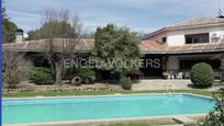 Piscina de Finca rústica en venda en San Lorenzo de El Escorial