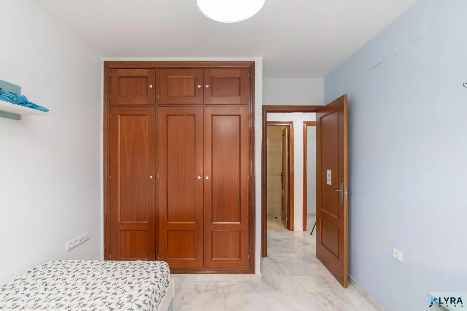 Habitación de Dúplex en venta en Pilas con Terraza
