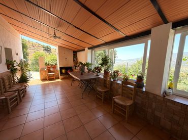 Casa rústica con piscina en venta en Álora