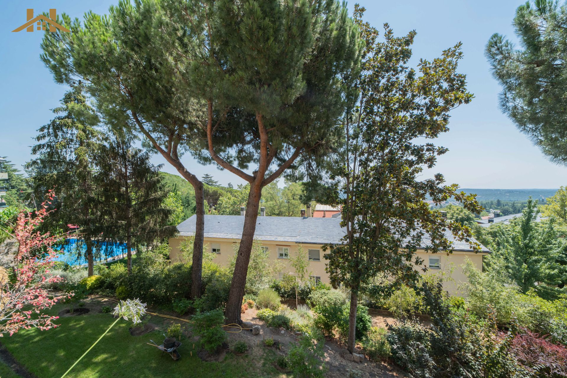 Garden of Flat for sale in San Lorenzo de El Escorial  with Heating, Terrace and Furnished