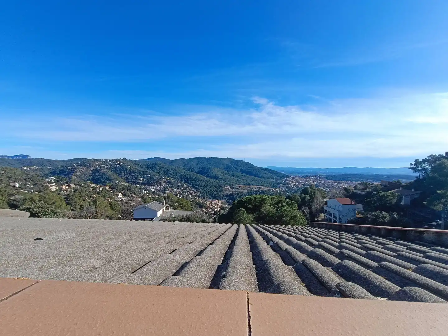 Vista exterior de Casa o chalet en venta en Castellar del Vallès con Calefacción, Balcón y Jacuzzi