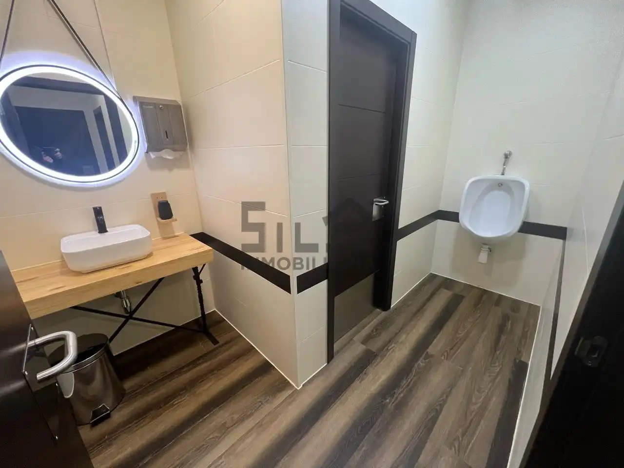 Local comercial de lloguer a As Lagoas, imagen 17