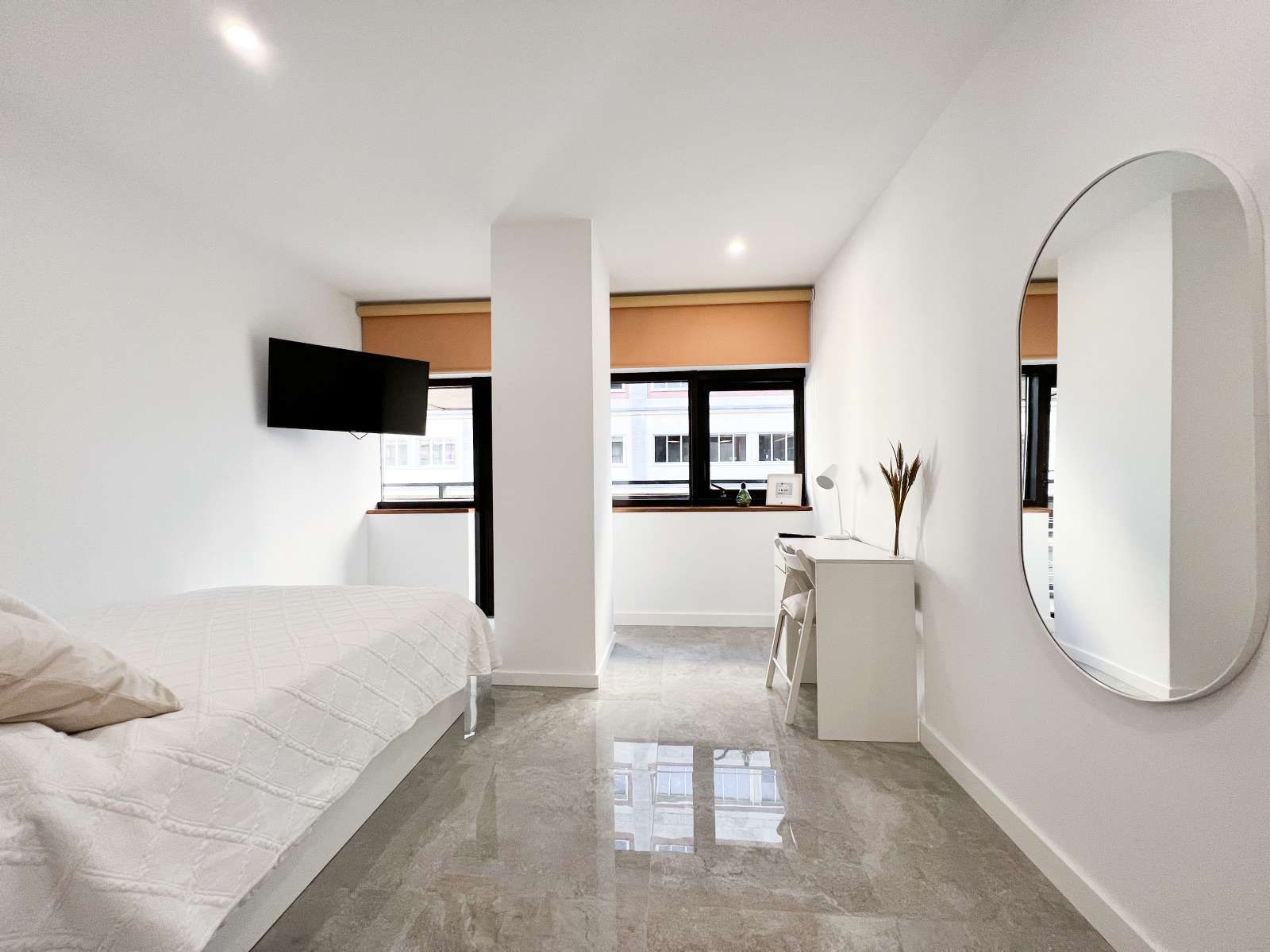 Dormitori de Casa o xalet per a compartir en  Madrid Capital amb Aire condicionat i Terrassa