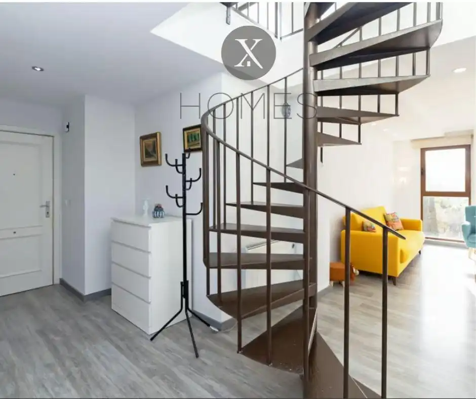 Maisonette zur Miete in Valencia mit Klimaanlage, Möbliert und Gemeinschaftspool