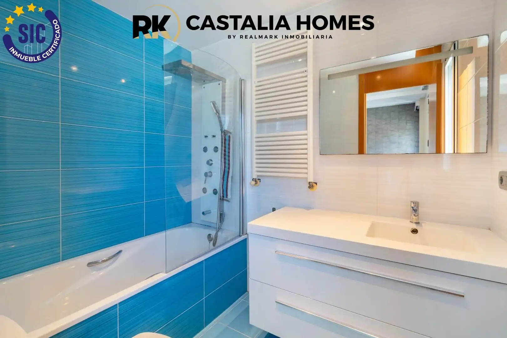 Bany de Casa o xalet en venda en Benicasim / Benicàssim amb Aire condicionat, Calefacció i Jardí privat