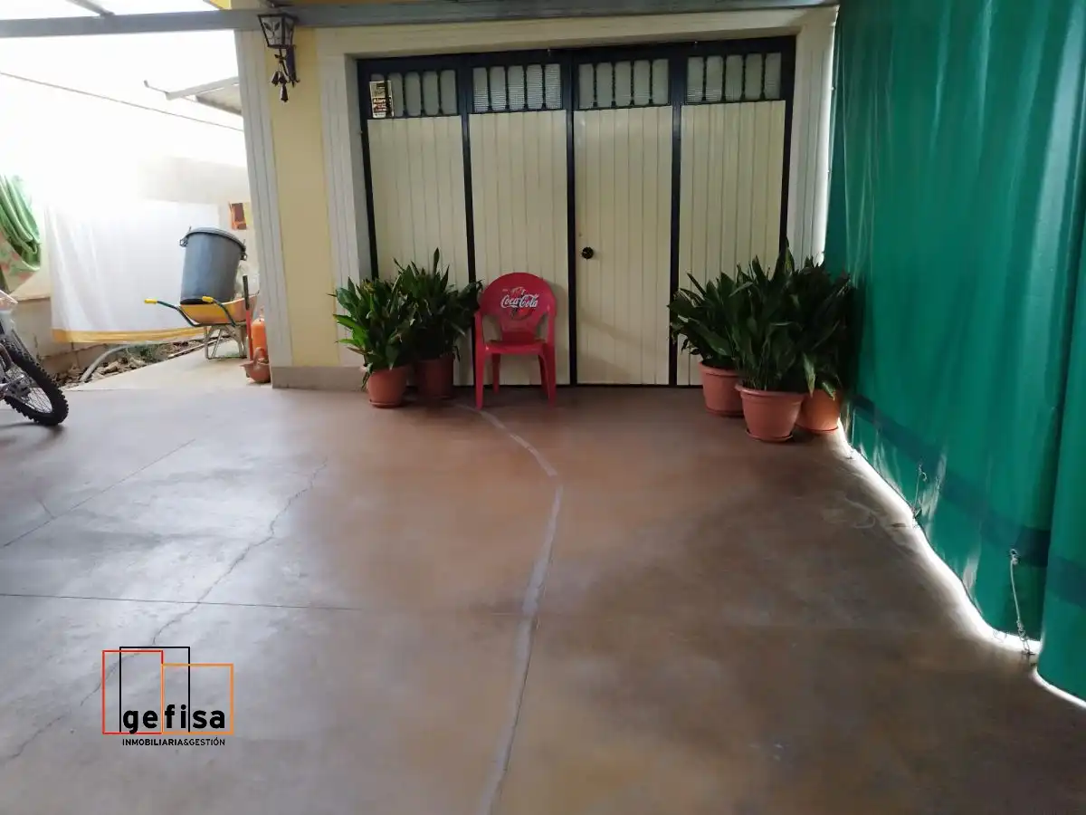 Casa o chalet en venta en Valdepeñas con Calefacción, Trastero y Piscina