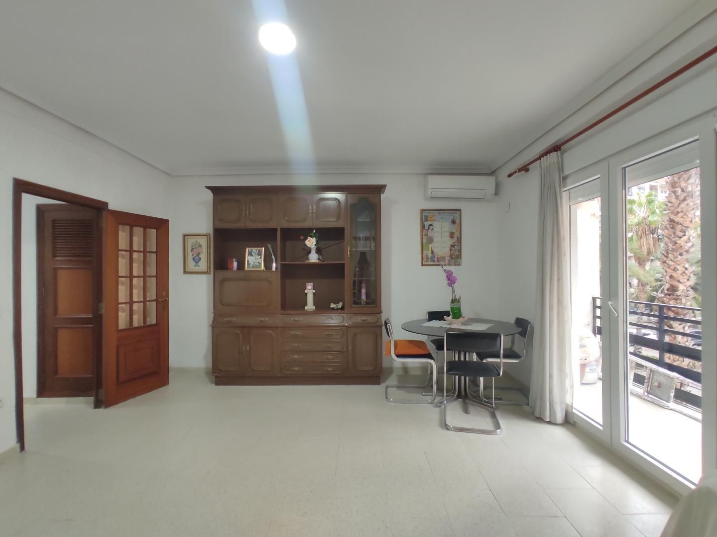 Flat for sale in  Valencia Capital
