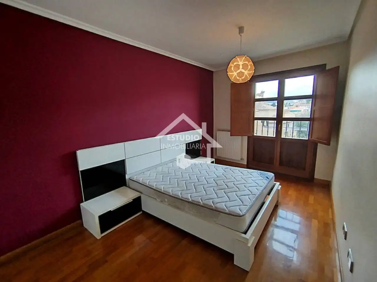 Habitación de Dúplex en venta en Viana con Calefacción y Balcón