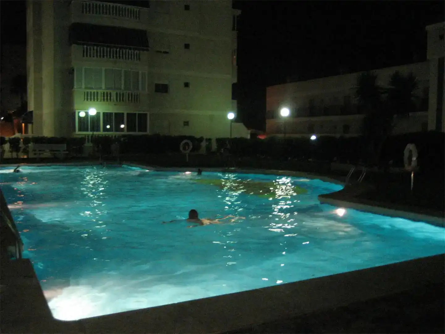Schwimmbecken von Dachboden zur Miete in Elche / Elx mit Terrasse