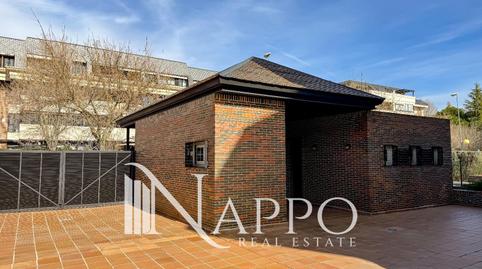 Foto 2 de Piso de alquiler en Isaac Albeniz, Golf - El Carralero, Majadahonda