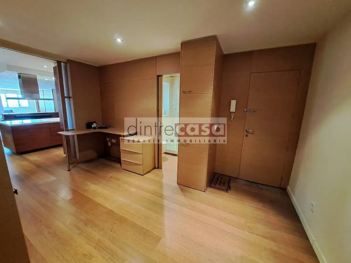 Loft zum Verkauf in Barcelona mit Heizung und Ofen