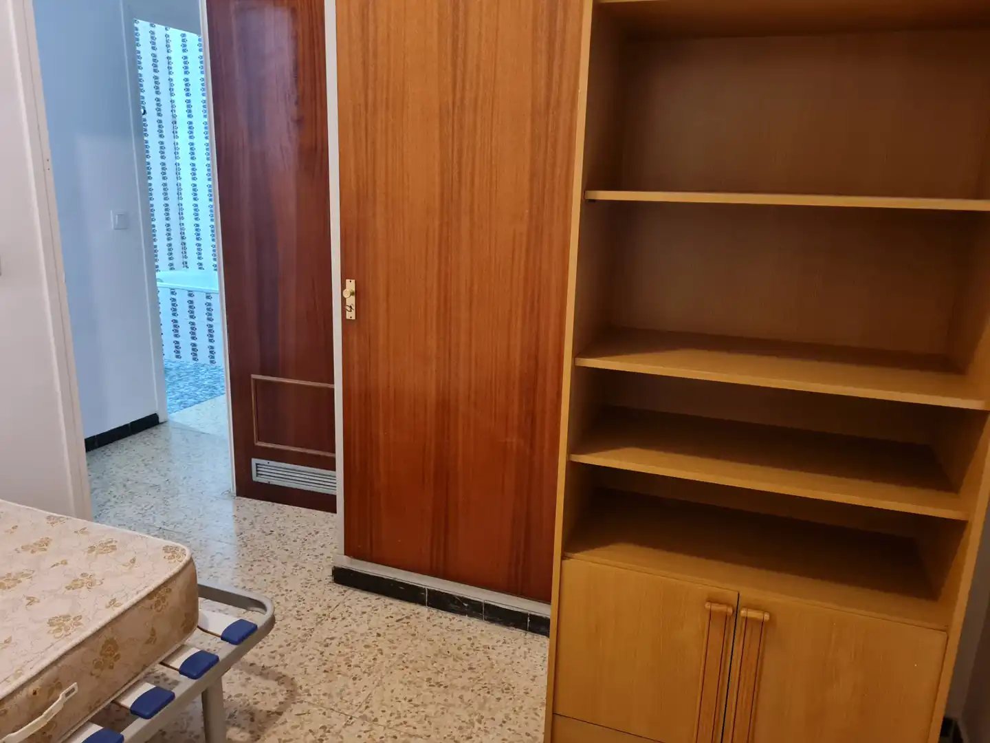 Piso en venta en Girona con Calefacción y Horno