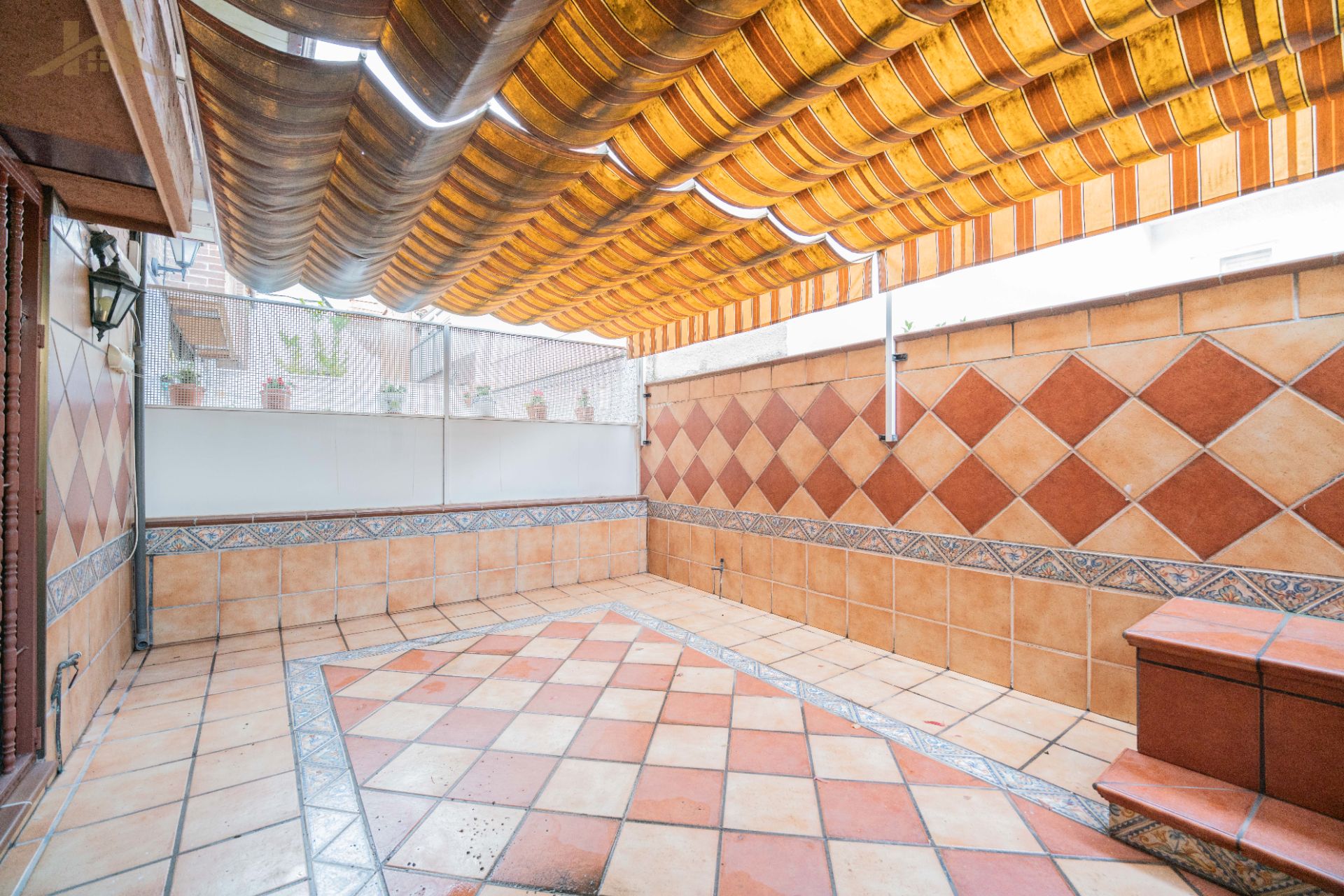 Terrassa de Casa adosada en venda en Alcobendas amb Aire condicionat, Calefacció i Jardí privat