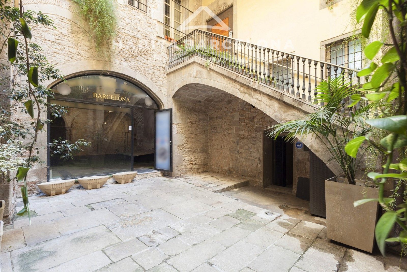 Local de lloguer a Carrer de Montcada, Sant Pere, Sta. Caterina i la Ribera, Ciutat Vella