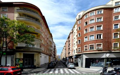 Vista exterior de Piso en venta en  Zaragoza Capital con Aire acondicionado
