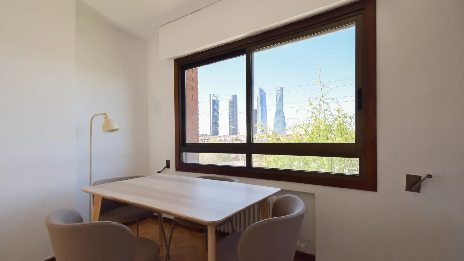 Wohnung zur Miete in Avenida de Burgos, 30, Castilla