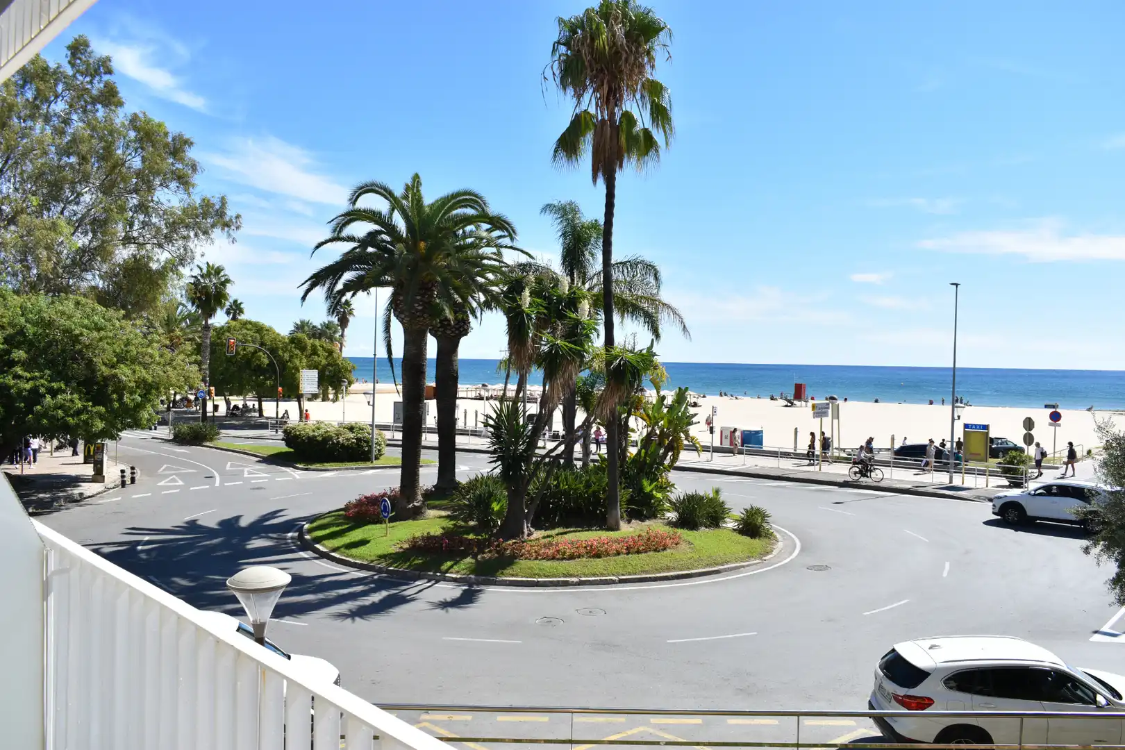 Apartment with terrace for sale in Carrer del Consolat de Mar 90