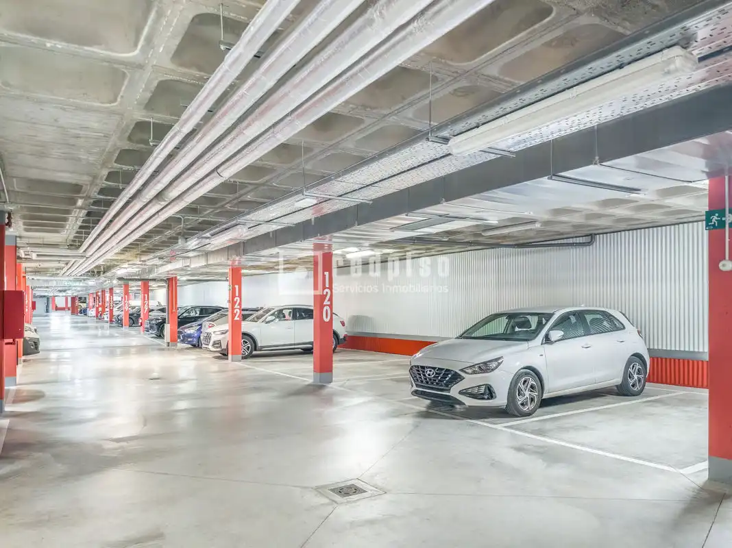 Parking de Piso en venta en Rivas-Vaciamadrid con Aire acondicionado, Calefacción y Jardín privado