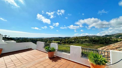 Foto 3 de Ático en venta en El Madroñal, Benahavís