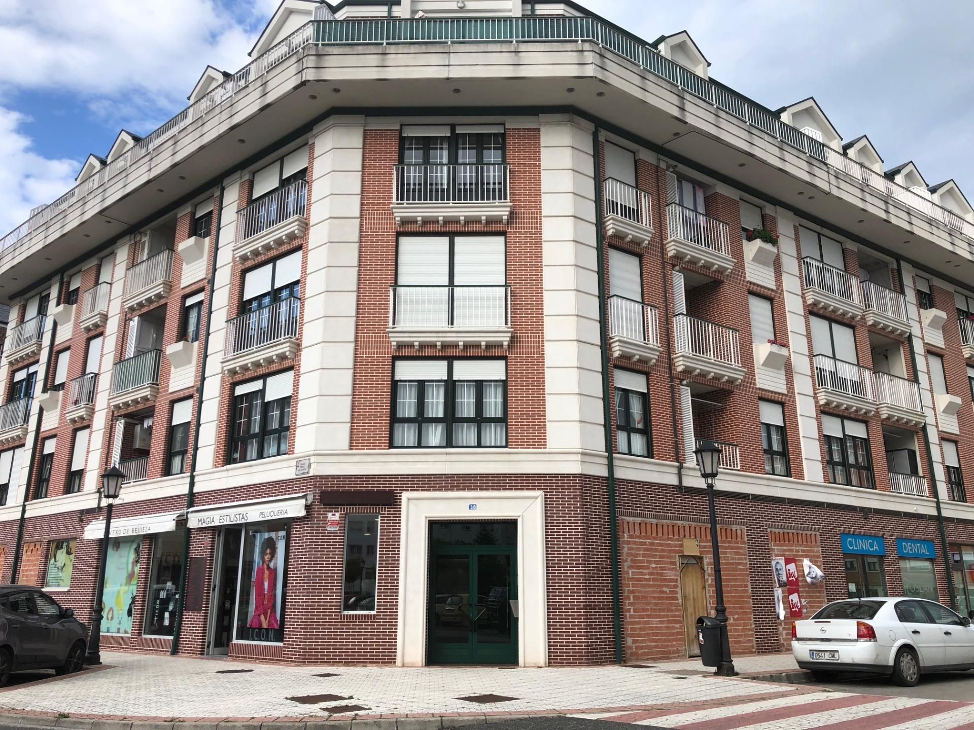 Pis en venda a Calle de Menéndez Pelayo, 36