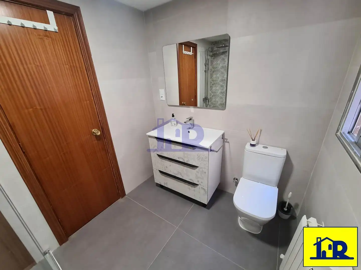 Badezimmer von Wohnung zur Miete in Cuenca mit Heizung, Terrasse und Möbliert