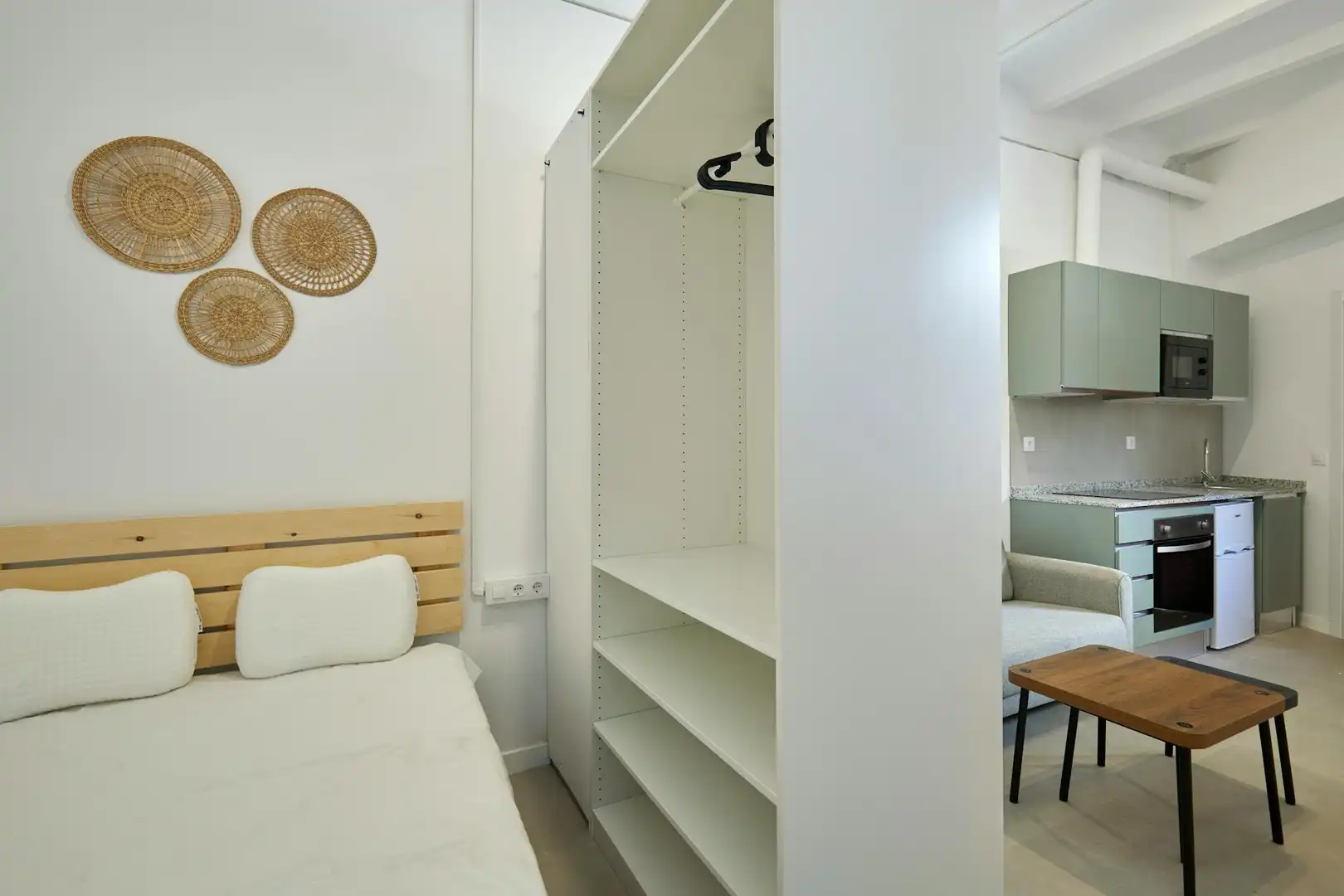 Habitación de Piso de alquiler en Barcelona con Aire acondicionado, Calefacción y Amueblado