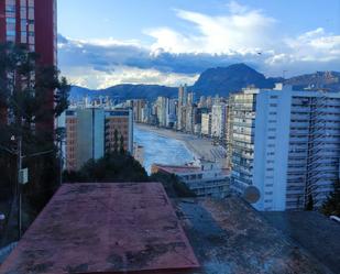 Vista exterior de Casa o xalet en venda en Benidorm amb Aire condicionat i Terrassa