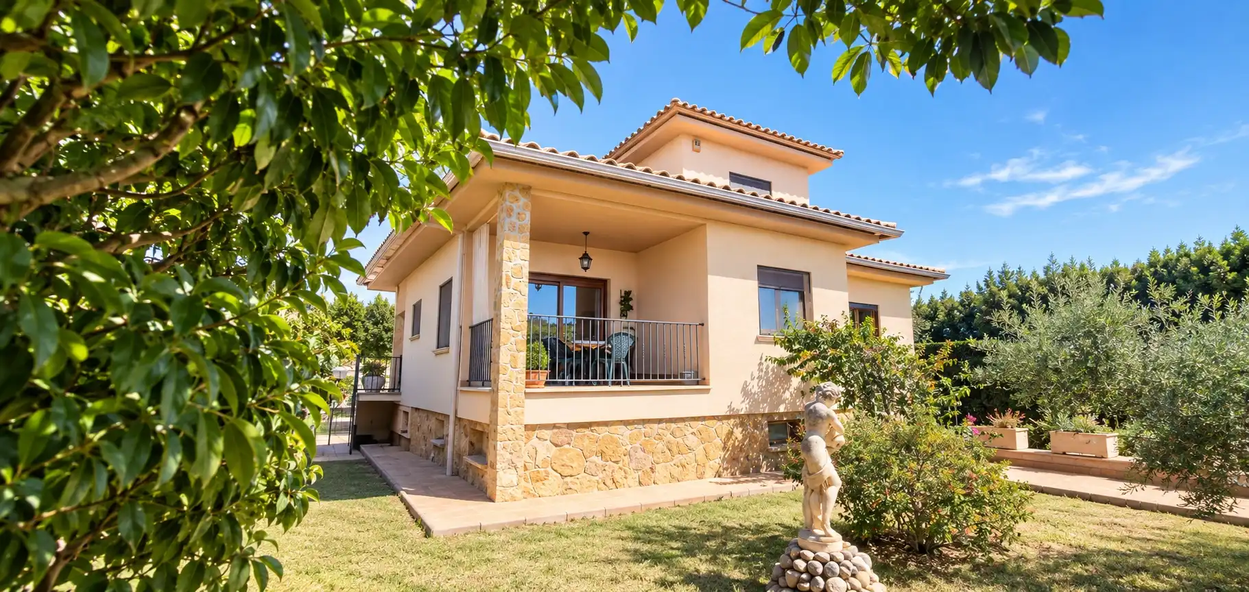 Villa avec terrasse à vendre à Viladamat