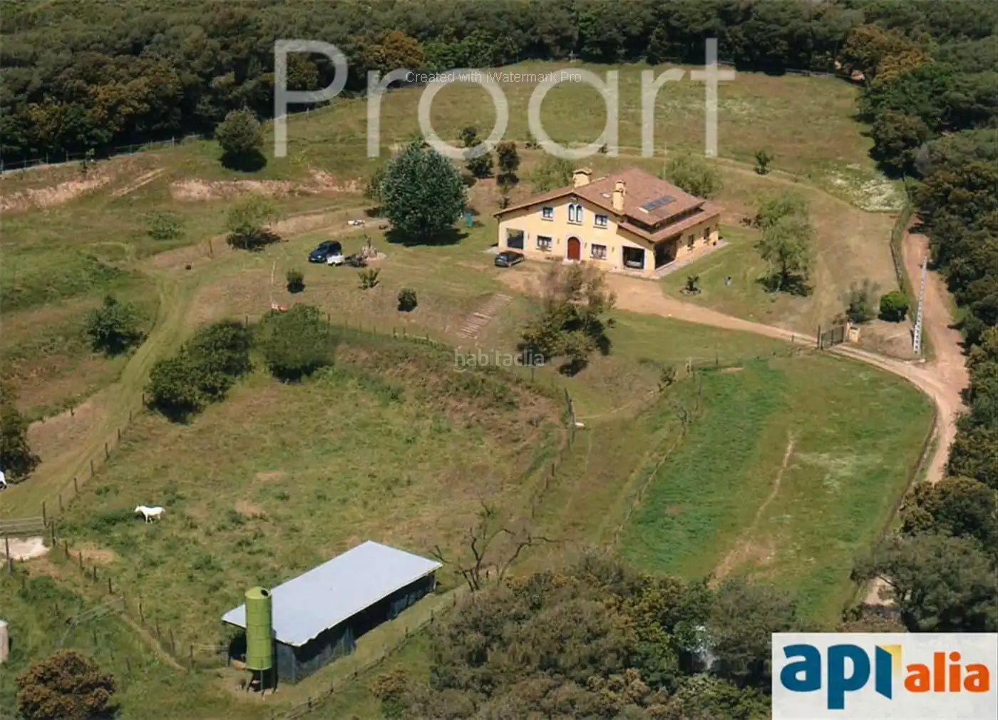 Country homes for sale in Masia Cal Sagristà Polígon 5 Parcel·la 129, Llinars del Vallès