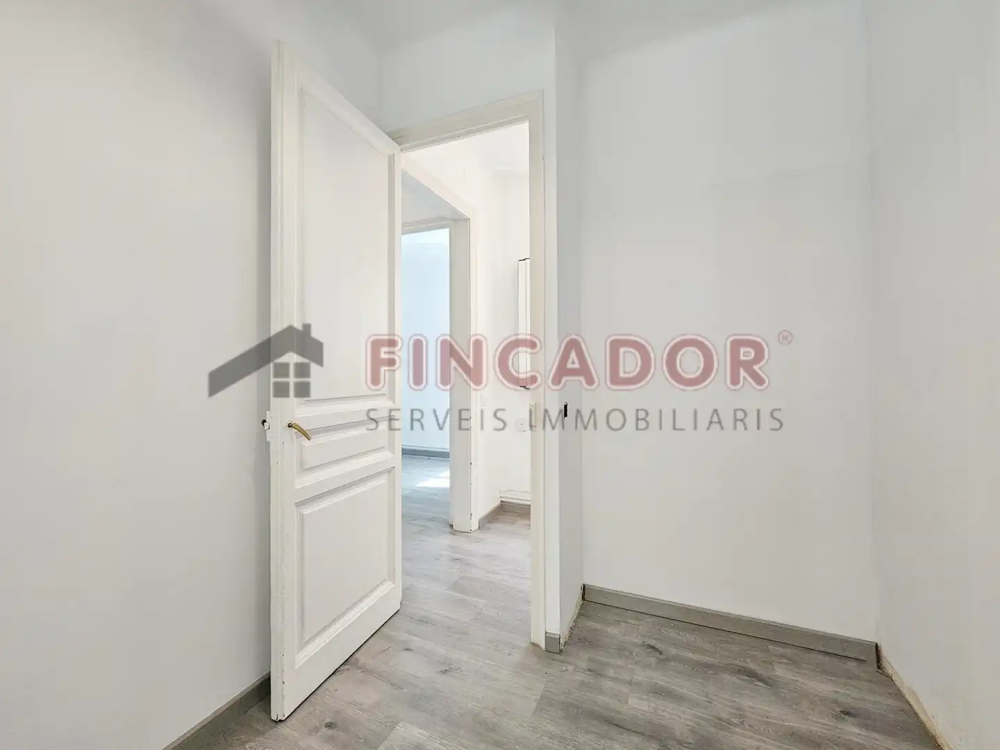 Bedroom of Flat for sale in Barcelona  with Air Conditioner, Heating and Parquet flooring
