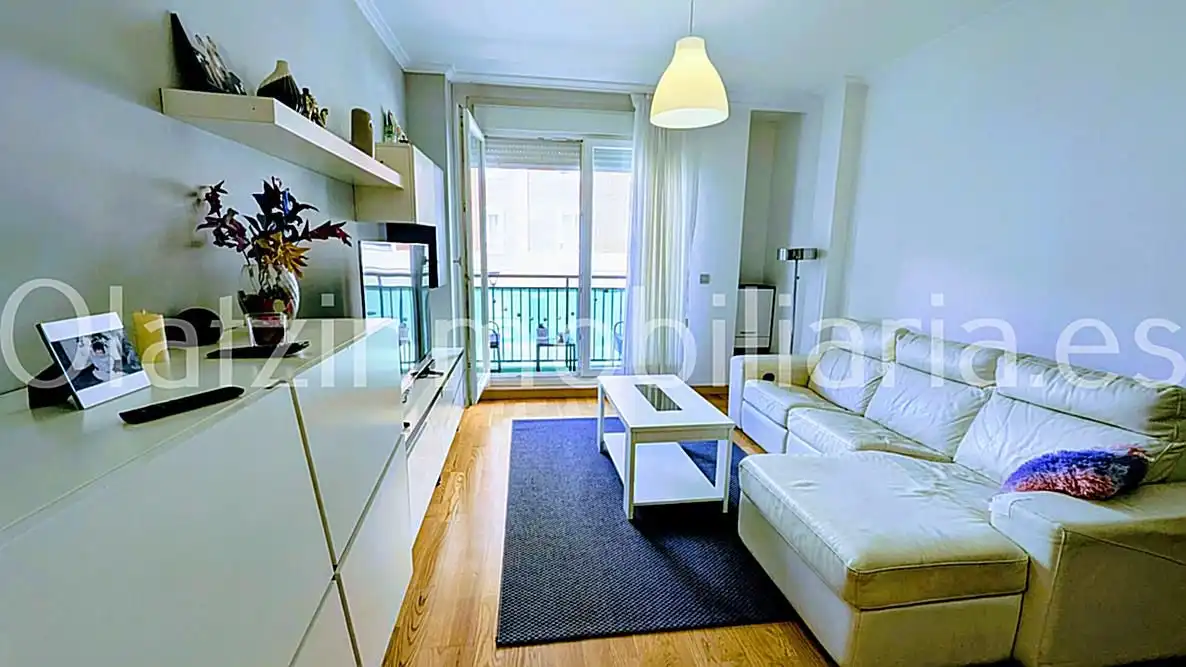 Living room of Flat for sale in Amorebieta-Etxano  with Heating, Balcony and Community pool