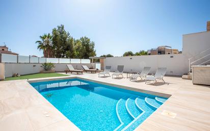 Piscina de Casa o xalet en venda en Orihuela amb Piscina