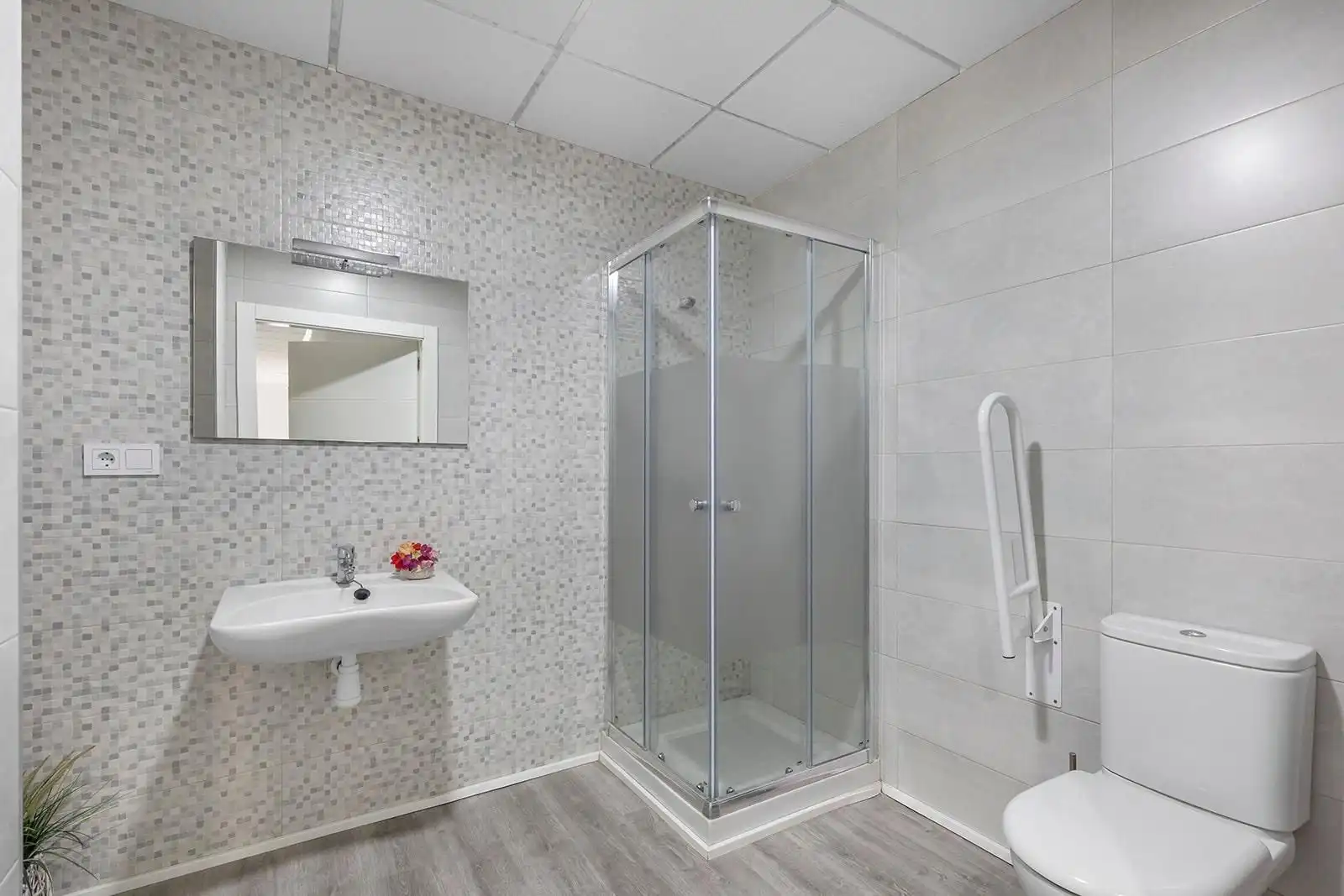 Badezimmer von Geschaftsraum zum Verkauf in Torrevieja mit Klimaanlage