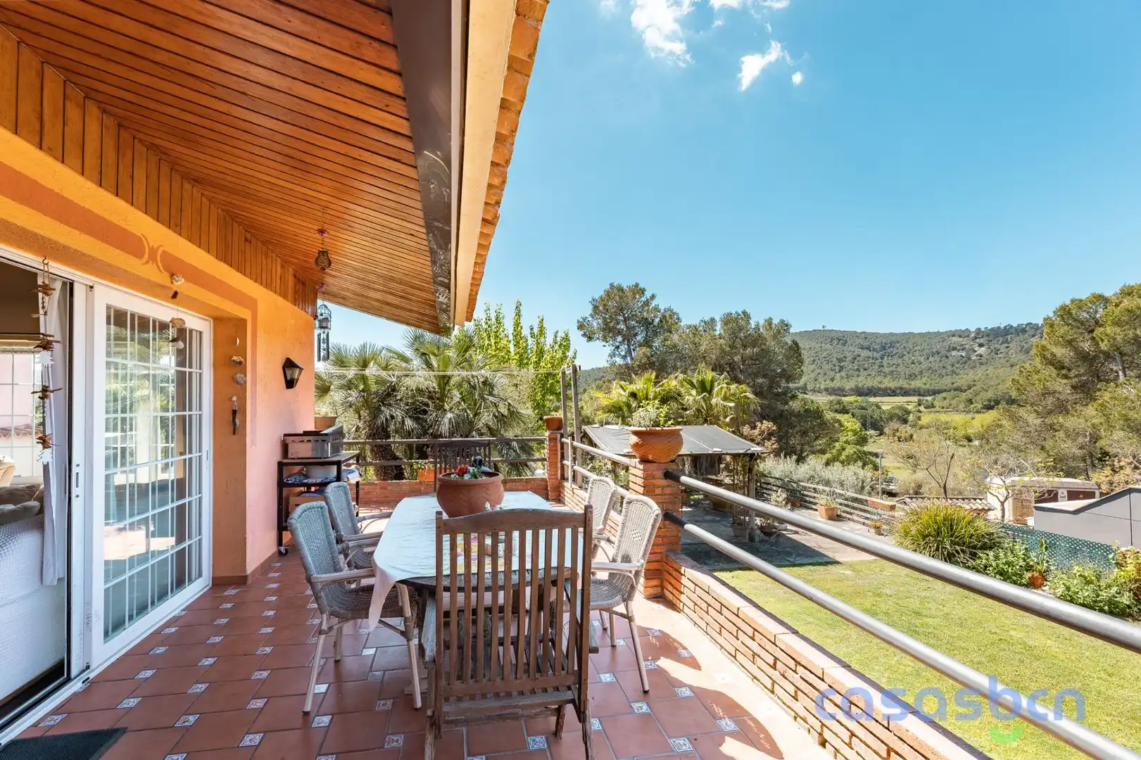 Casa con piscina en venta en Begues