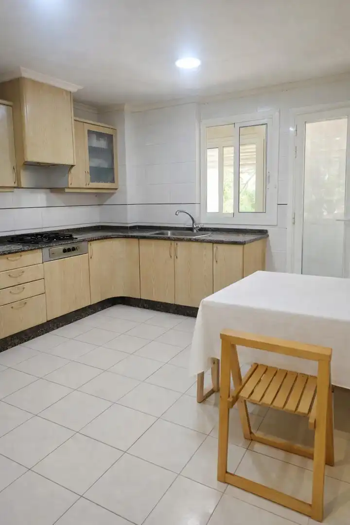 Kitchen of Flat for sale in Valencia  with Air Conditioner and Parquet flooring