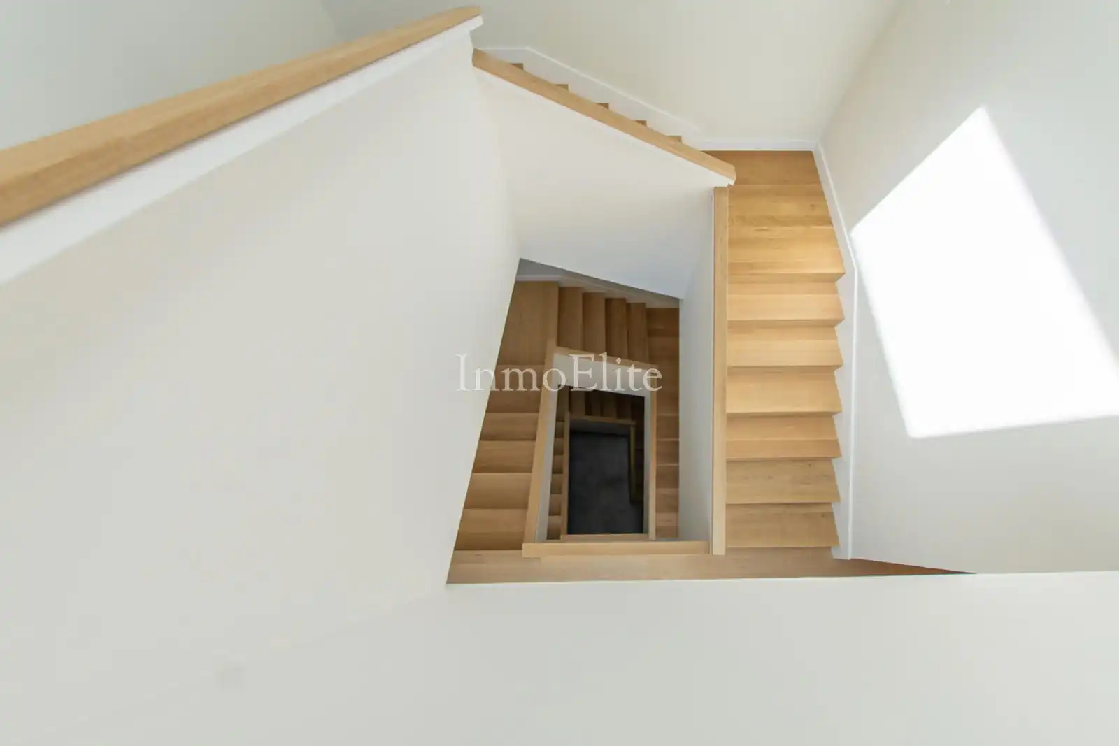 Casa bifamiliare con piscina in vendita a Avenida Europa, imagen 47